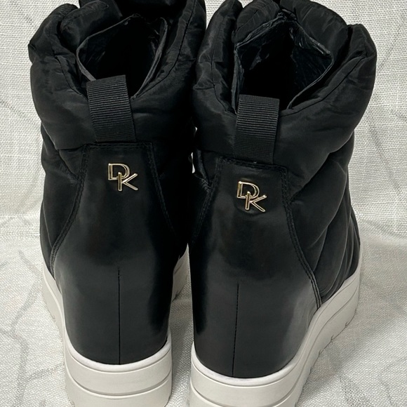 Donna Karan Zeni Black Wedge Boot - Picture 5 of 5